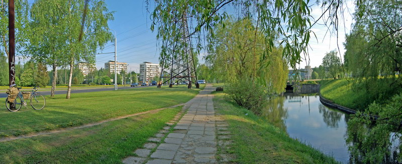 Выезжаю на улицу Калиновского,